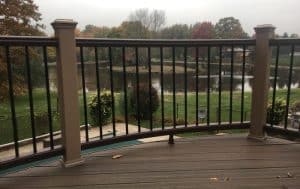 Read more about the article How To Decide On A Deck Rail Design