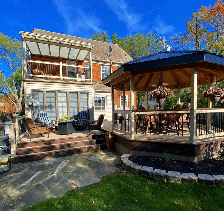 deck design - second-story deck, and gazebo - Deck builders in Ohio