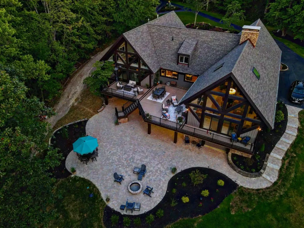 Home 7 What Separates the Best Deck Builders from Good Deck Builders 1 Hen-House Decks